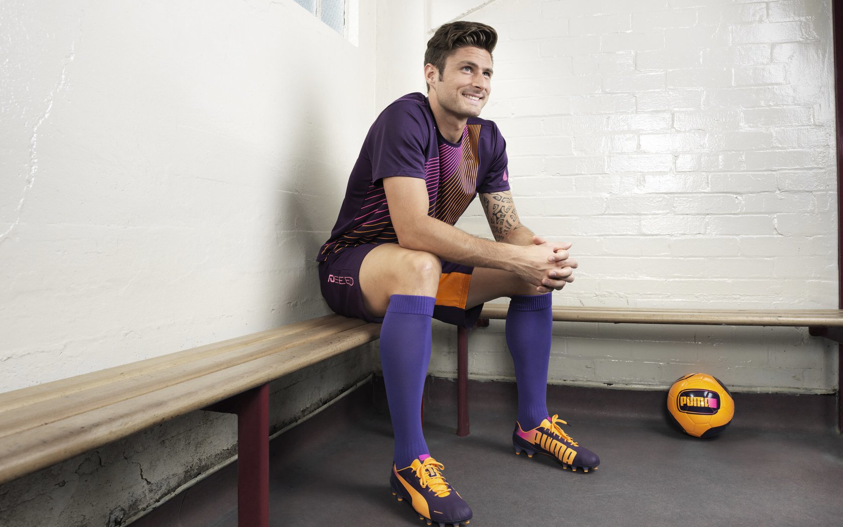 体育新闻中心参与体育社群平台内容安全规范制定，体育信息报道